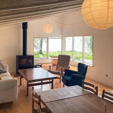3 Bedroom Cozy In Ferienhaus Guldborg