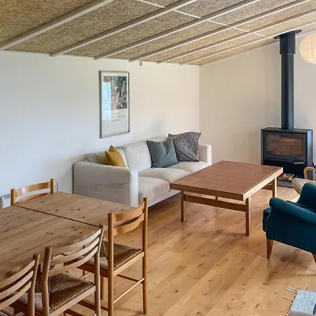 3 Bedroom Cozy In Ferienhaus *