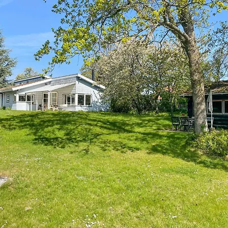 3 Bedroom Cozy In Guldborg