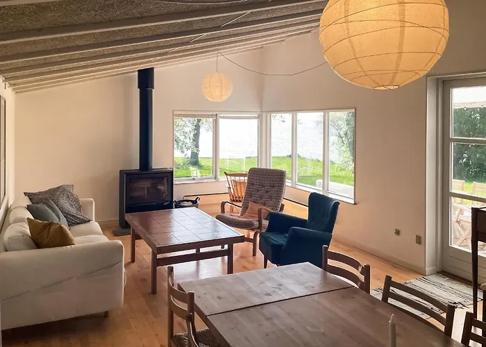 3 Bedroom Cozy In Casa de Férias Guldborg