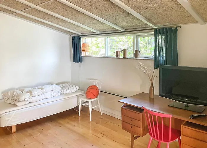 3 Bedroom Cozy In Casa de Férias Guldborg